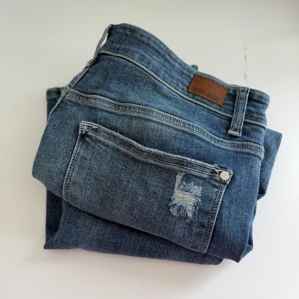 Judy Blue Skinny Fit Capri Jeans 16W Medium Wash Distressed JB82258MD-PL